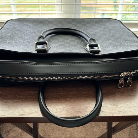 Louis Vuitton Computer Bag - Picture 4 of 6